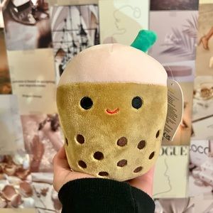 RESERVED FOR @melgreen43❗️SALE❗️5in BNWT Bernice the boba tea Squishmallow!